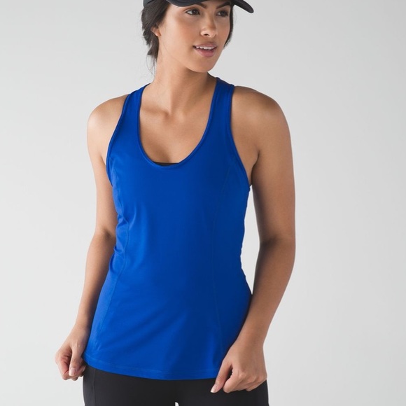 lululemon athletica Tops - Lululemon Goal Crusher Tank in Harbor Blue sz 6